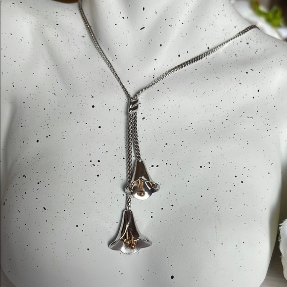 Avon Silver Necklace with Minimalist Pendant - Picture 2 of 4